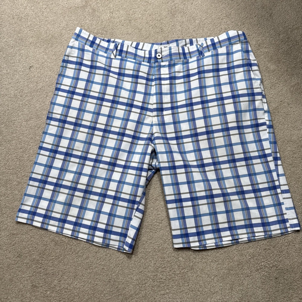 Adidas Shorts Mens Blue & White  Plaid Flat Front Golf Chino Casual. Size 40